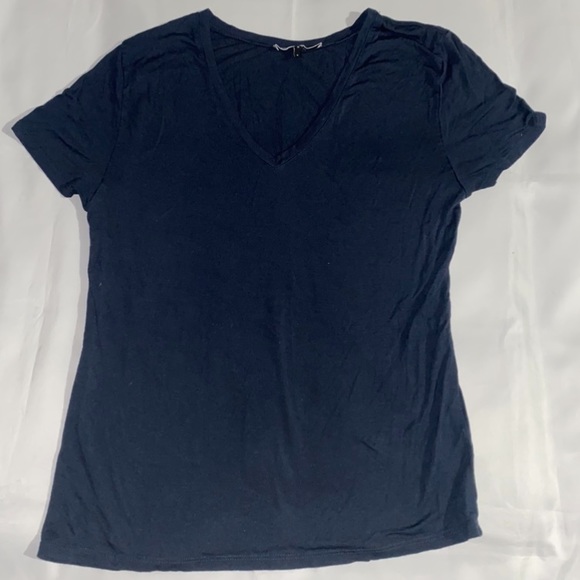 Halston Heritage Short Sleeve V-Neck Casual Navy T-Shirt - Picture 1 of 7